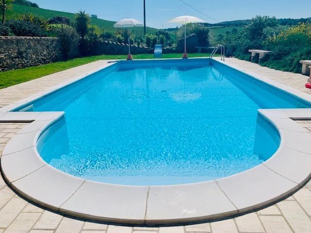 8380 Agriturismo L'Oleandro 몬테메라노 외부 사진