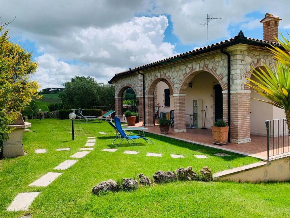 8380 Agriturismo L'Oleandro 몬테메라노 외부 사진