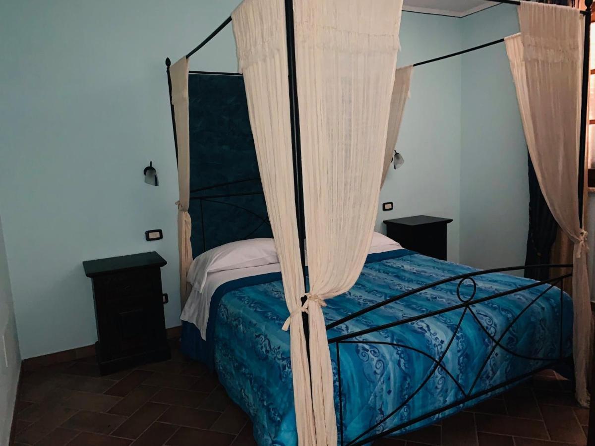 8380 Agriturismo L'Oleandro 몬테메라노 외부 사진
