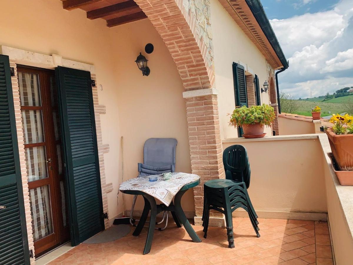 8380 Agriturismo L'Oleandro 몬테메라노 외부 사진