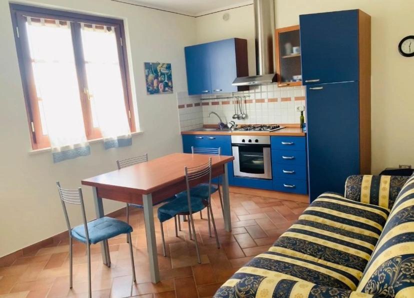 8380 Agriturismo L'Oleandro 몬테메라노 외부 사진